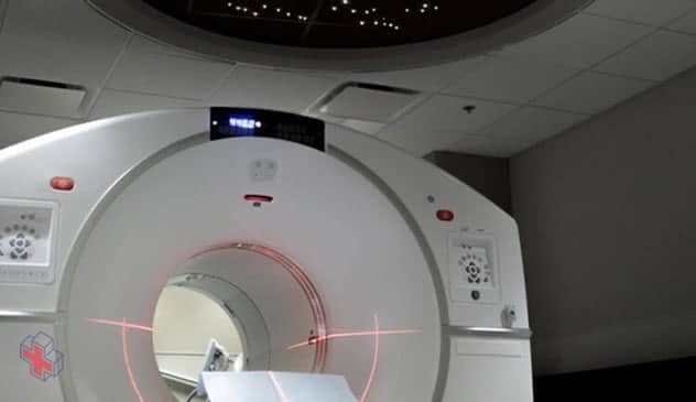Positron emission tomography scanner